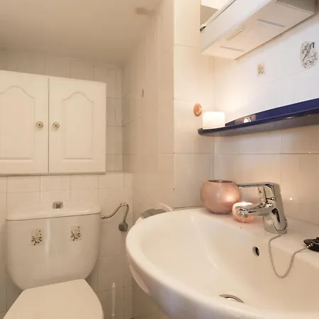 Holiday home Casa L'escala, 3 Dormitorios, 6 Personas - Es-325-36
